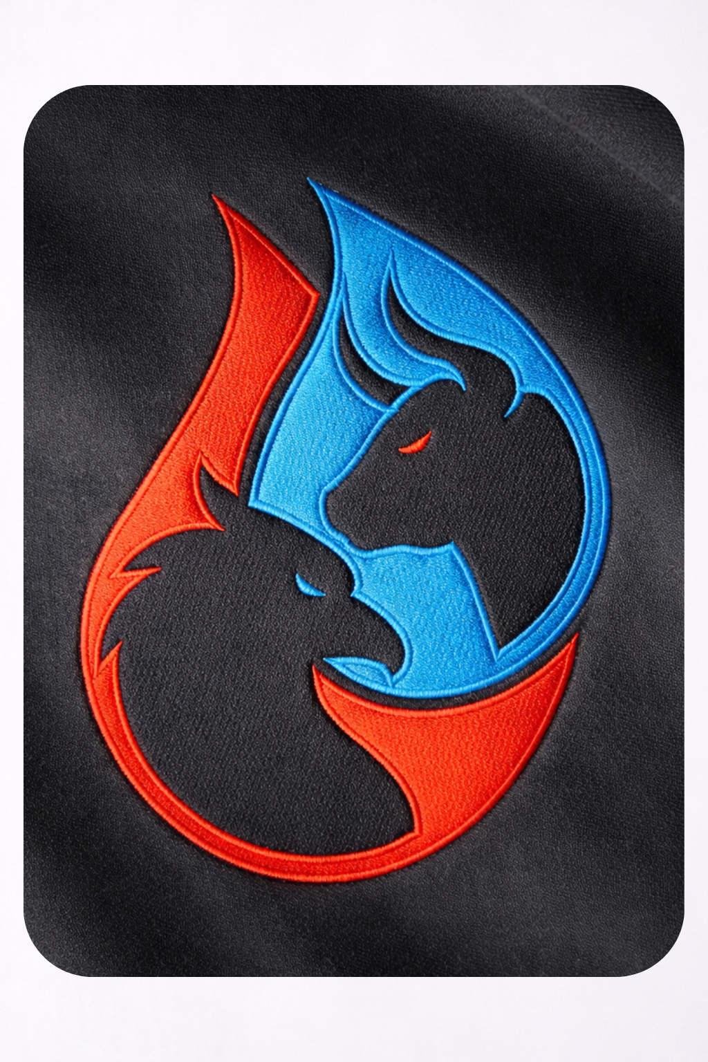 Hoodie mit gesticktem Logo
